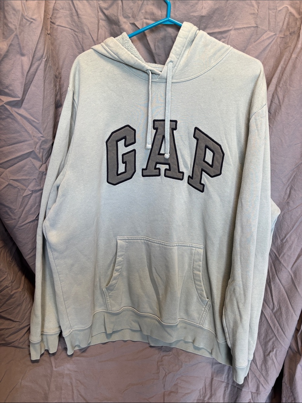 GAP Men’s Crewneck Hoodie in Light Sage with Grey Logo
